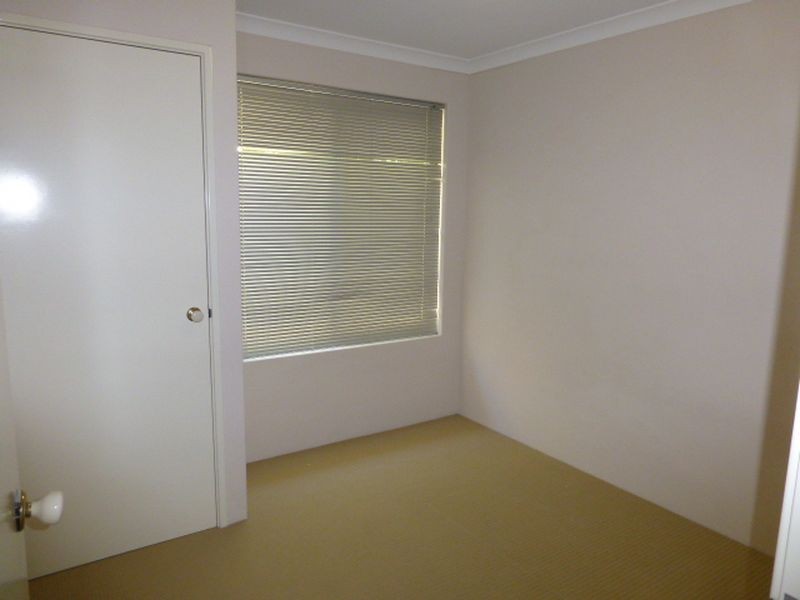 8 Hay Lane, Canning Vale WA 6155