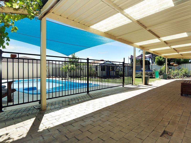 11 Challenger Drive, Thornlie WA 6108