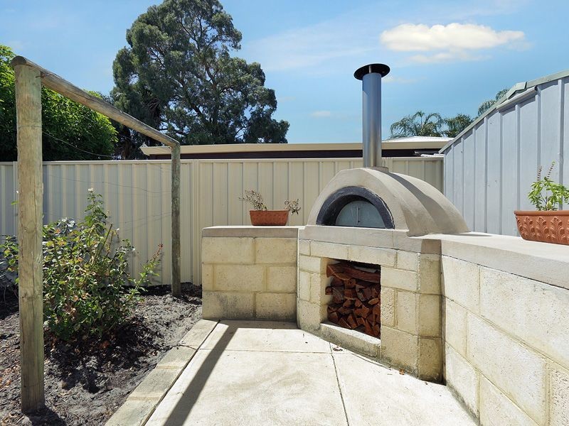 11 Challenger Drive, Thornlie WA 6108