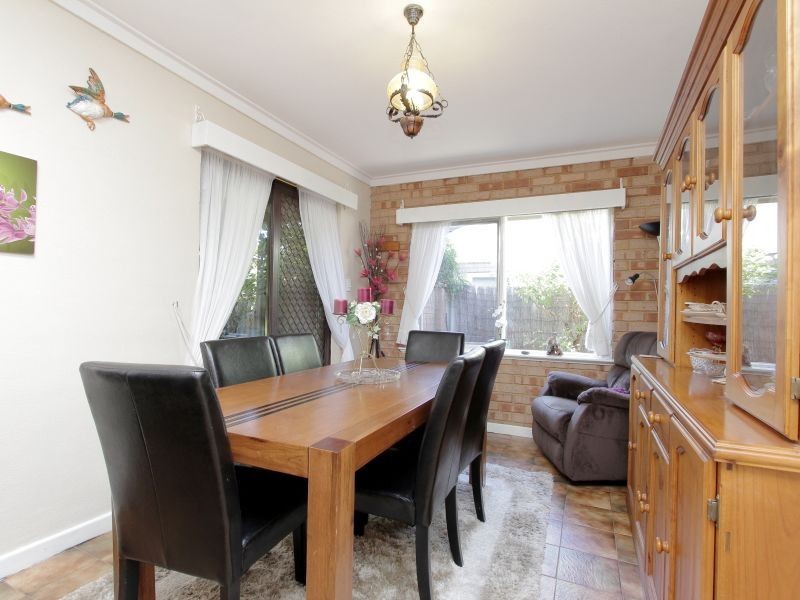 37 Amanda Drive, Camillo WA 6111