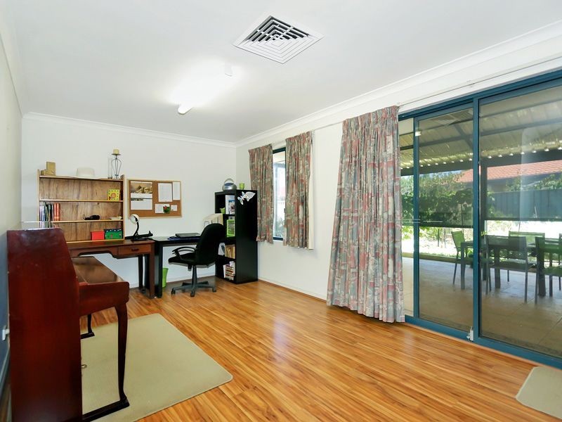 34 Latimer Way, Langford WA 6147
