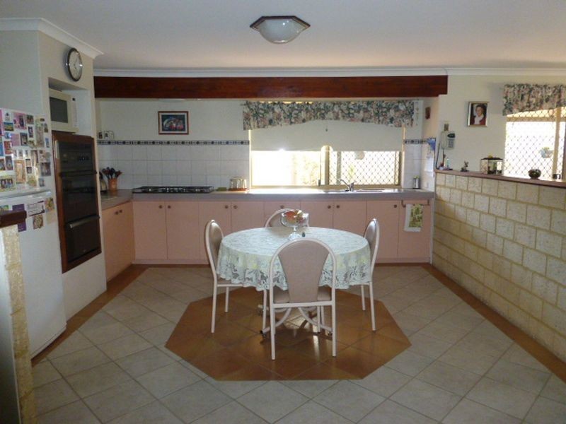 9 Debutante Close, Huntingdale WA 6110