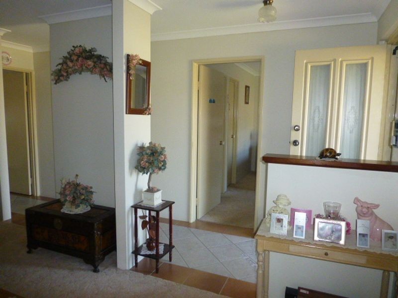 9 Debutante Close, Huntingdale WA 6110