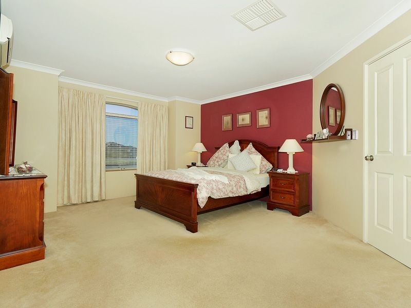 13 Buvelot Turn, Southern River WA 6110