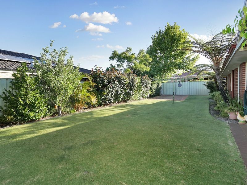 13 Buvelot Turn, Southern River WA 6110