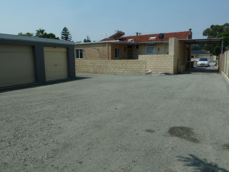 17 Tullamore Avenue, Thornlie WA 6108