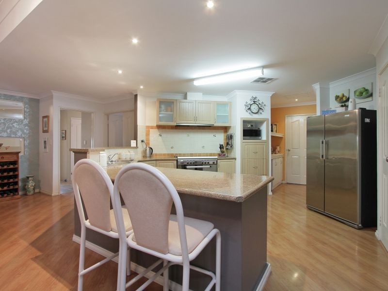 4 Verde Road, Southern River WA 6110