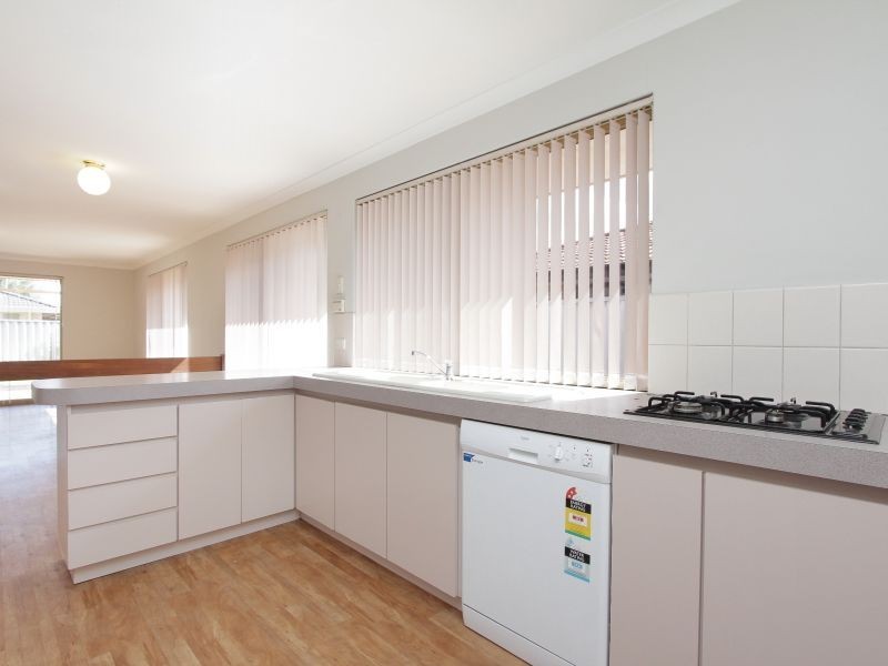 19 Lydiard Retreat, Canning Vale WA 6155