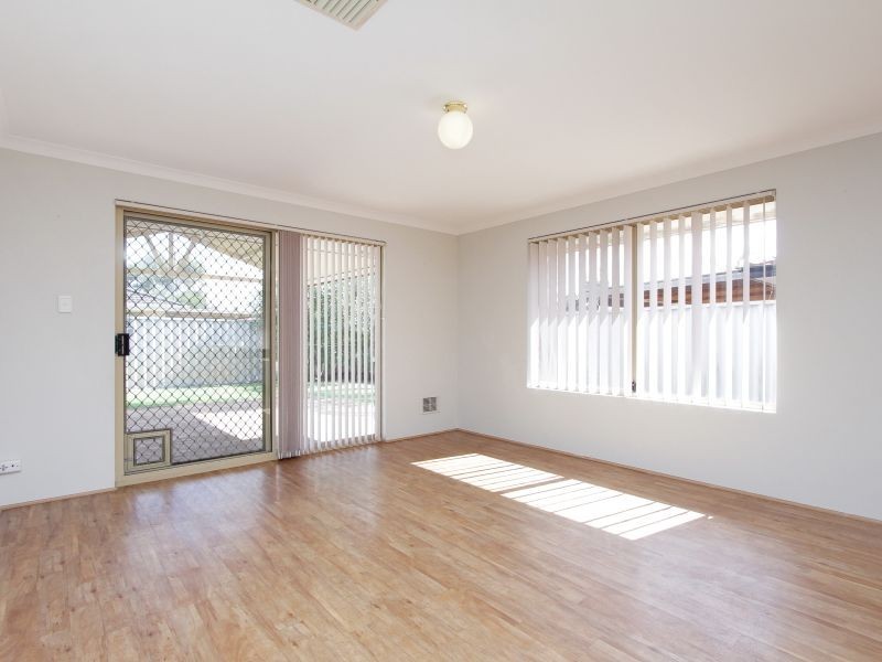 19 Lydiard Retreat, Canning Vale WA 6155