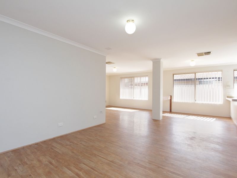 19 Lydiard Retreat, Canning Vale WA 6155