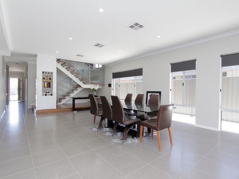 49 Tramontane Approach, Caversham WA 6055