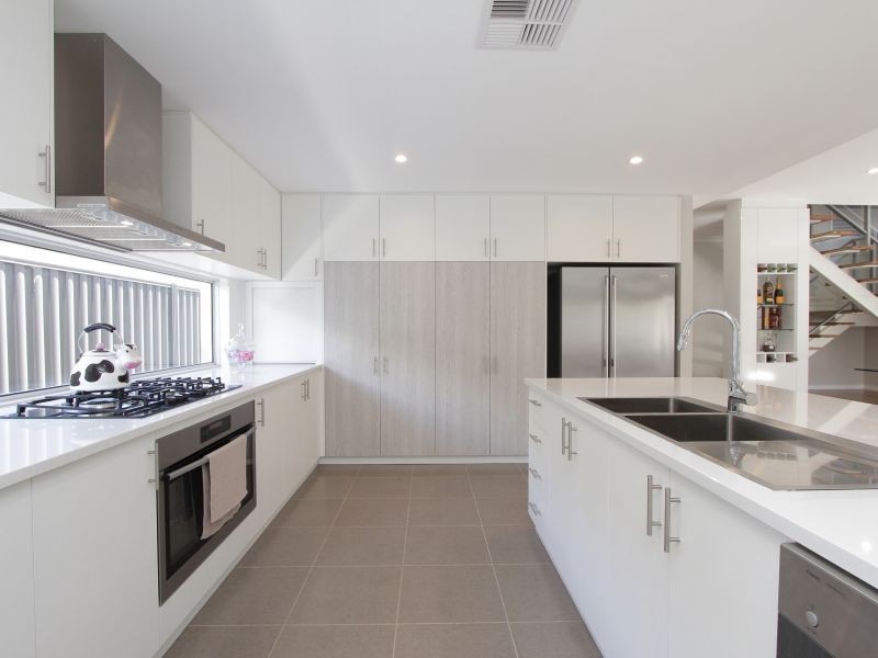 49 Tramontane Approach, Caversham WA 6055
