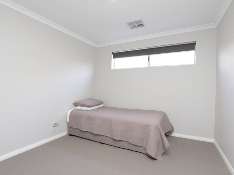 49 Tramontane Approach, Caversham WA 6055