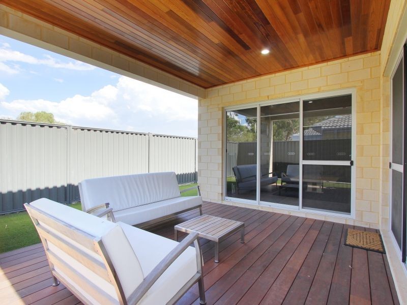 49 Tramontane Approach, Caversham WA 6055