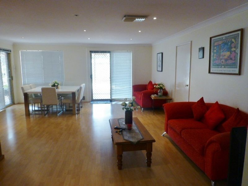 17 Sutherland Drive, Thornlie WA 6108