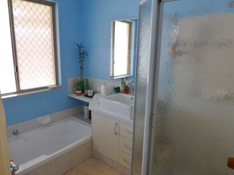 17 Sutherland Drive, Thornlie WA 6108