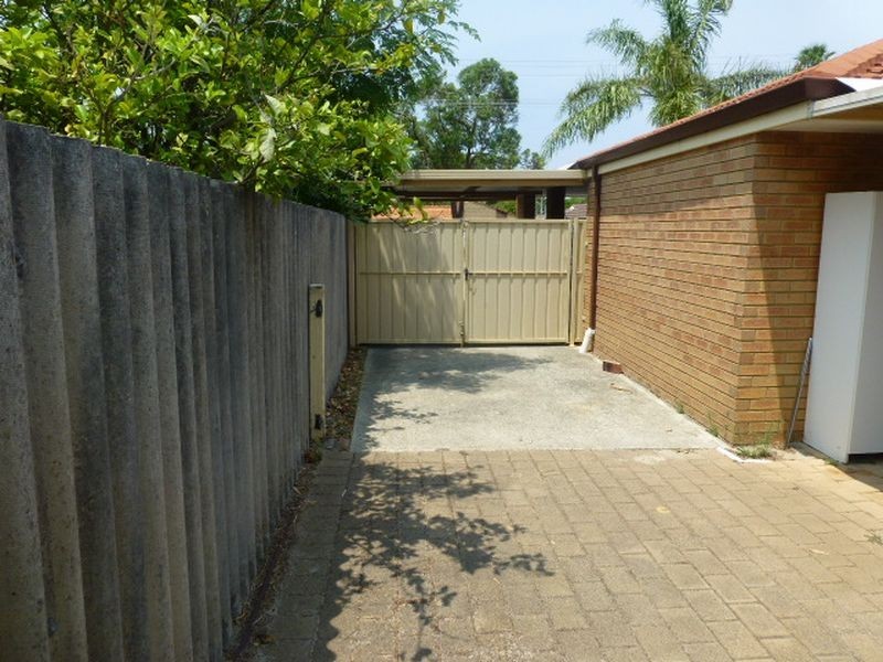 17 Sutherland Drive, Thornlie WA 6108