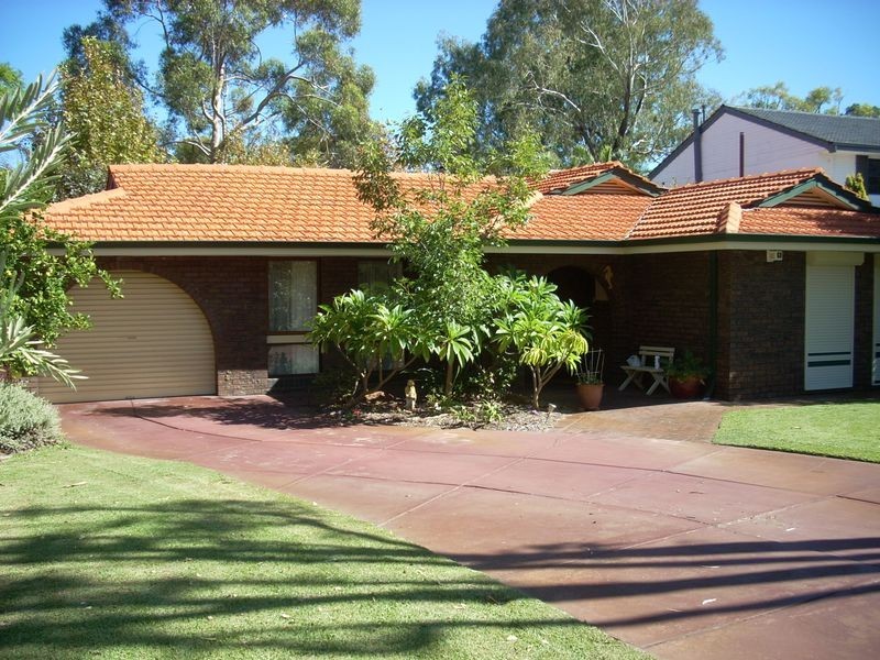 82 Regency Drive, Thornlie WA 6108