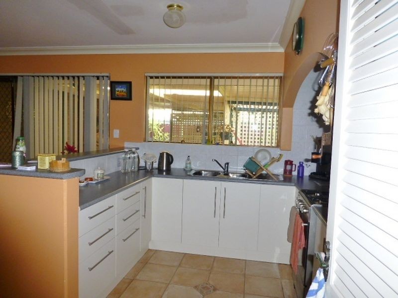 82 Regency Drive, Thornlie WA 6108