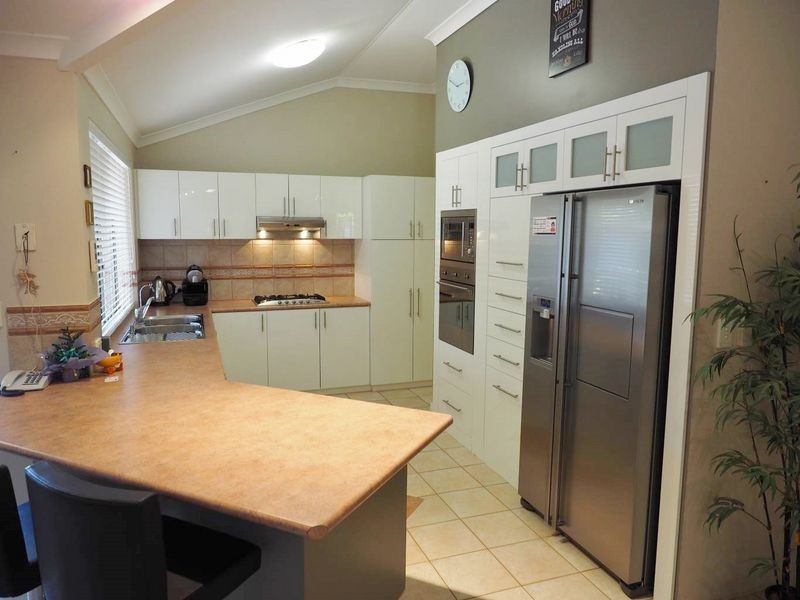 12 Burford Place, Canning Vale WA 6155