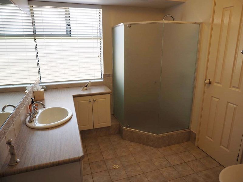 12 Burford Place, Canning Vale WA 6155