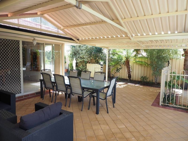 12 Burford Place, Canning Vale WA 6155