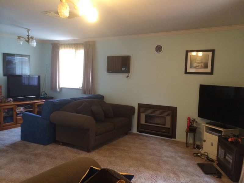 28 Currawong Way, Thornlie WA 6108