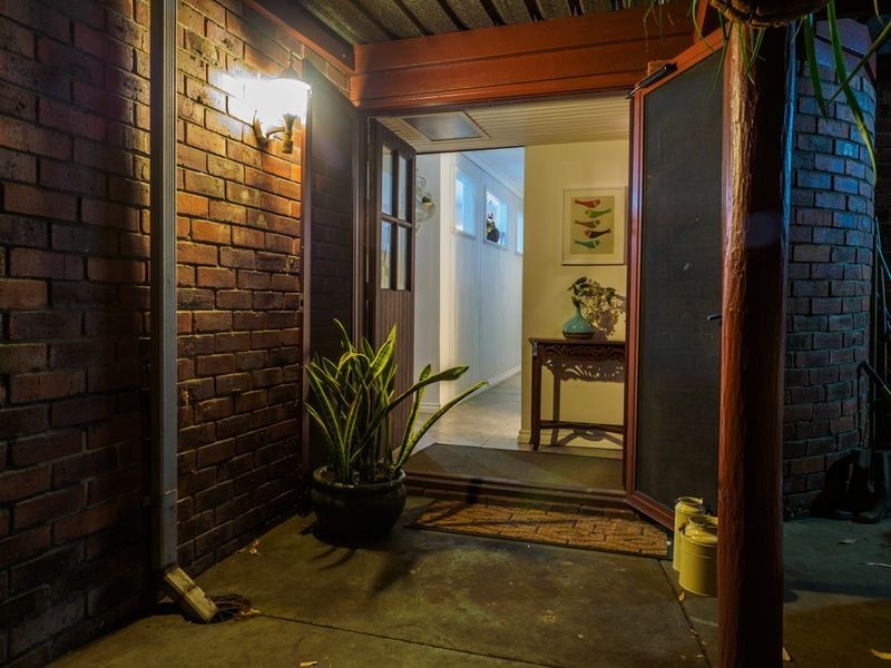 8 Michael Road, Roleystone WA 6111