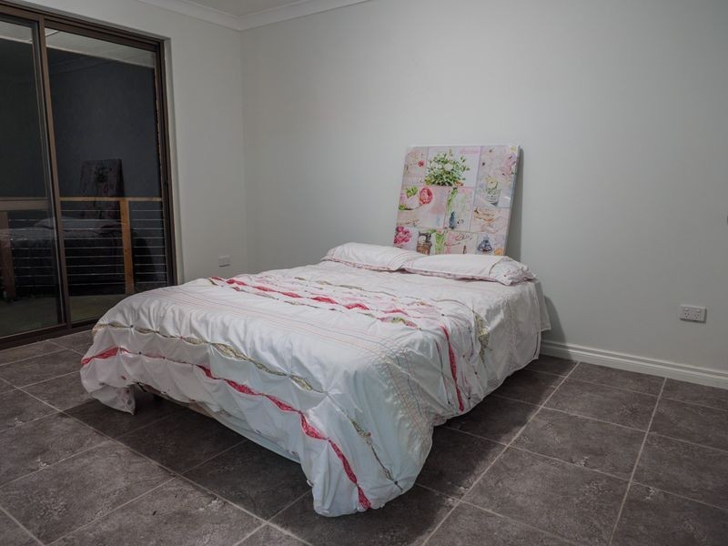 8 Michael Road, Roleystone WA 6111