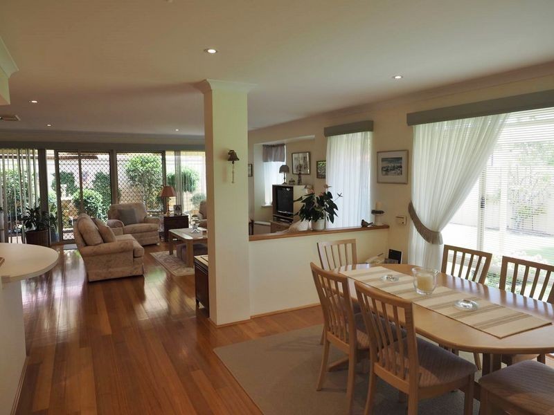 22 Bremner Circle, Canning Vale WA 6155