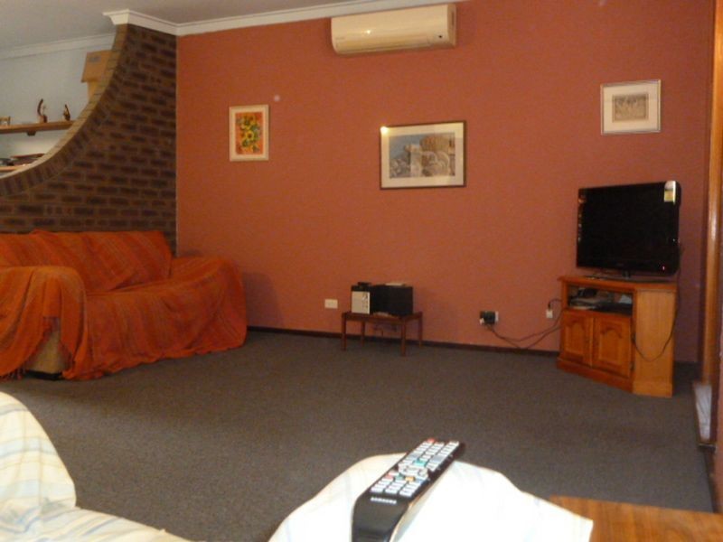 12 Newenden Street, Maddington WA 6109