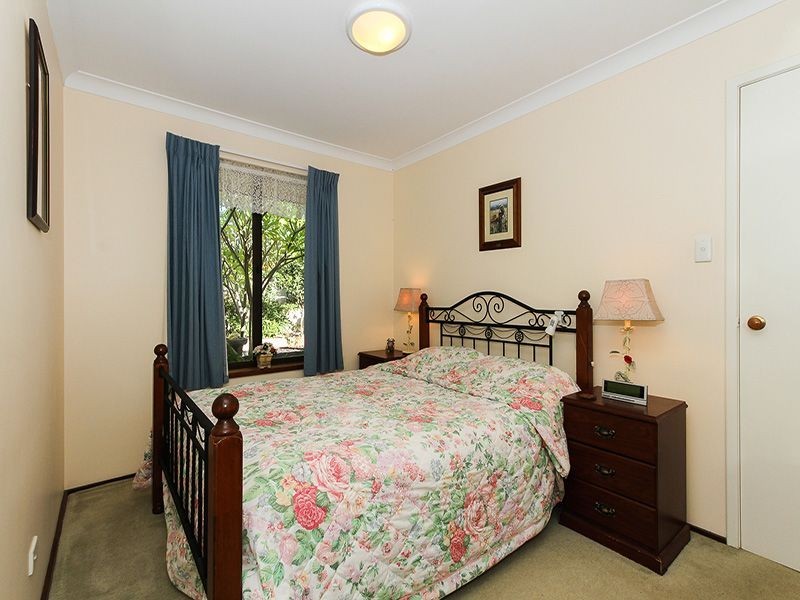 25 Forest Crescent, Thornlie WA 6108