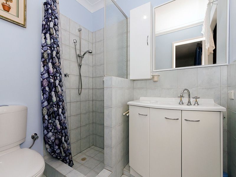 25 Forest Crescent, Thornlie WA 6108