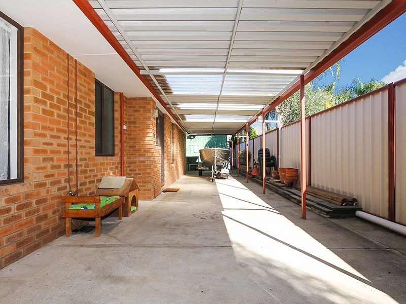 25 Forest Crescent, Thornlie WA 6108