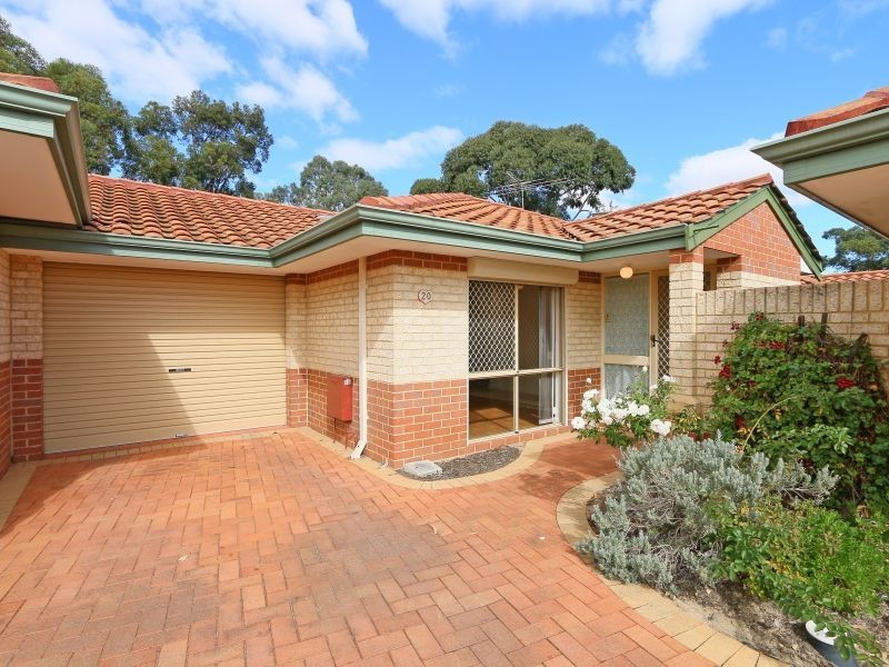 20/8 Heron Place, Maddington WA 6109