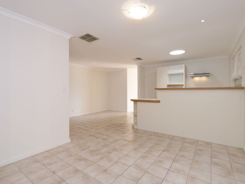 20/8 Heron Place, Maddington WA 6109