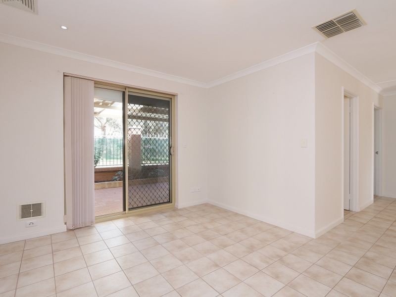 20/8 Heron Place, Maddington WA 6109