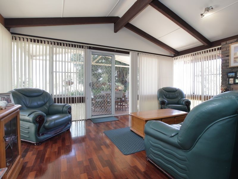 11 Milleara Road, Martin WA 6110