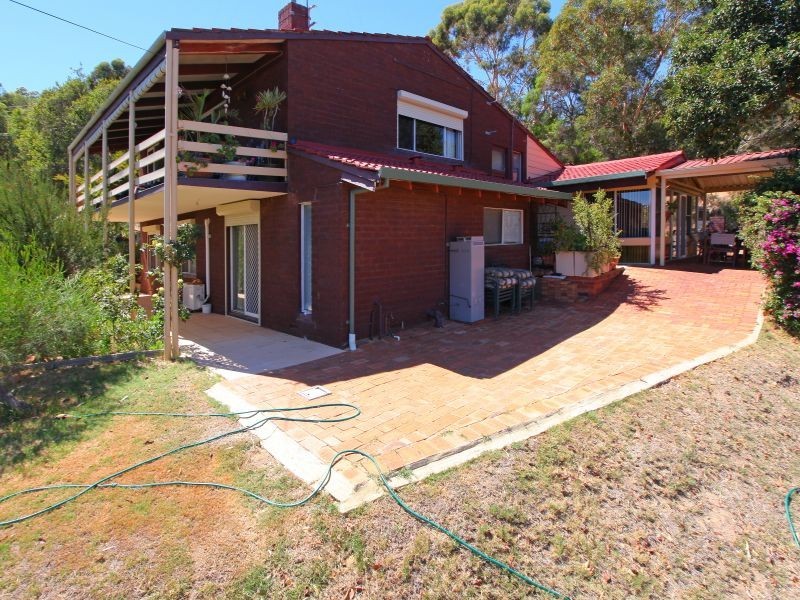 11 Milleara Road, Martin WA 6110