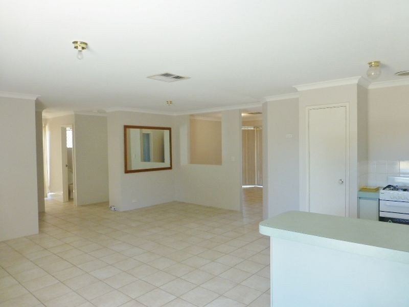 32 Kirin Way, Maddington WA 6109