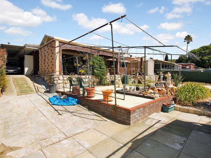 10 Claygate Road, Hamilton Hill WA 6163