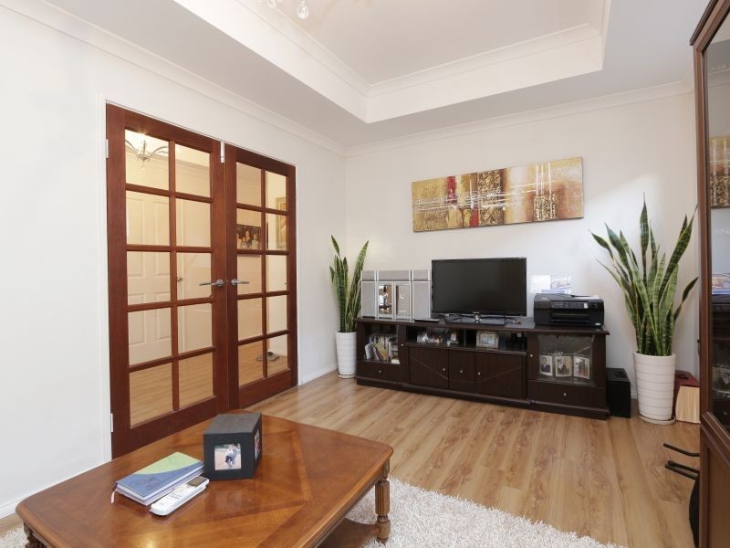 5 Warbler Pass, Harrisdale WA 6112