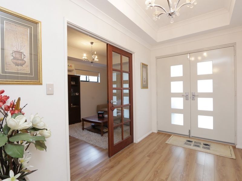 5 Warbler Pass, Harrisdale WA 6112