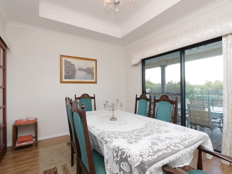 5 Warbler Pass, Harrisdale WA 6112