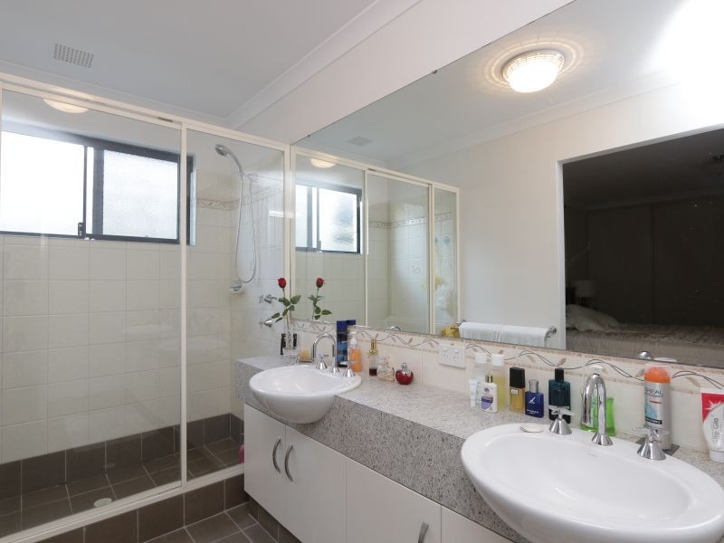 5 Warbler Pass, Harrisdale WA 6112