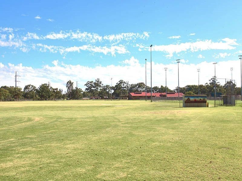 3/2 Towton Way, Langford WA 6147