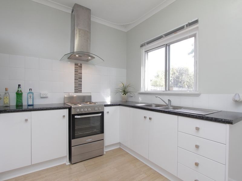 3B Hunt Street, Thornlie WA 6108