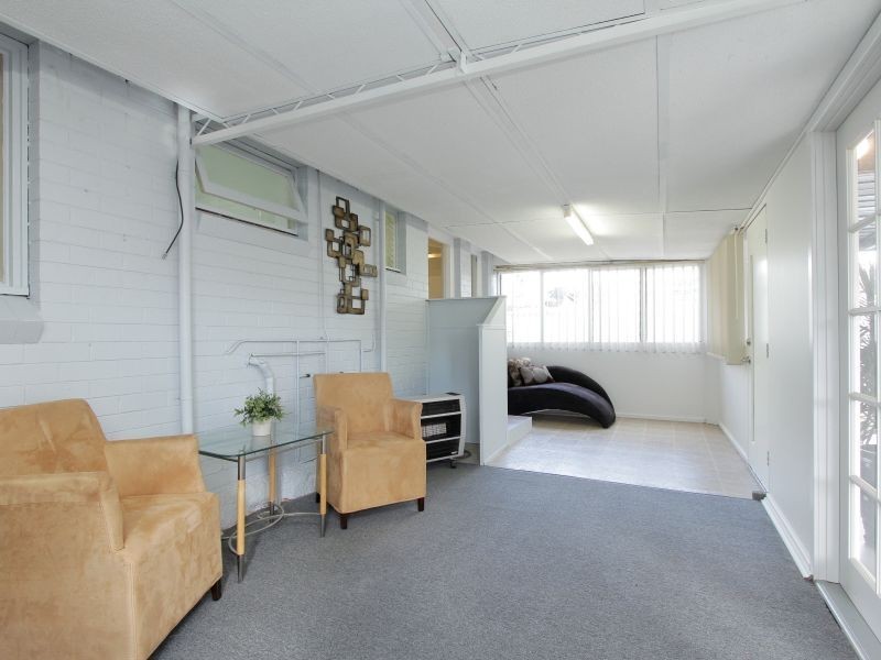 3B Hunt Street, Thornlie WA 6108