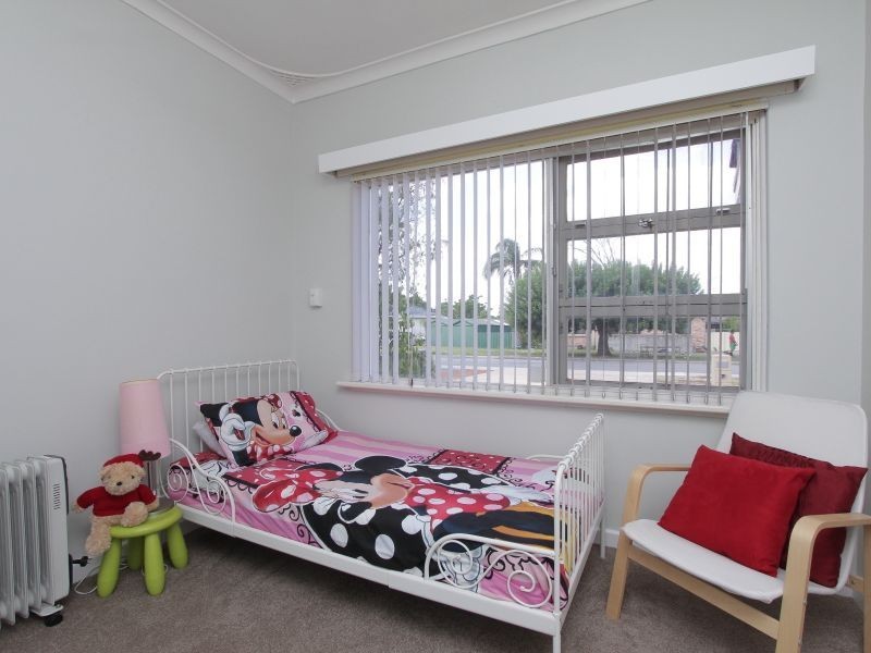 3B Hunt Street, Thornlie WA 6108