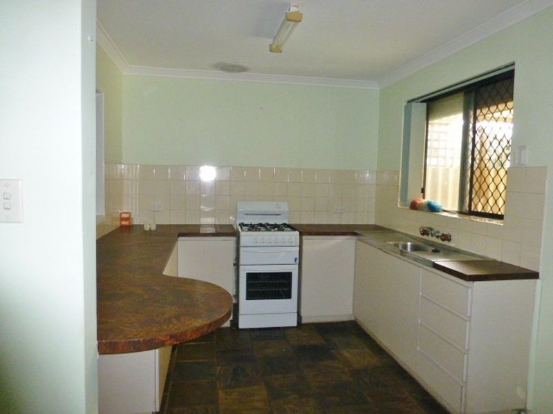 5A Hume Road, Thornlie WA 6108